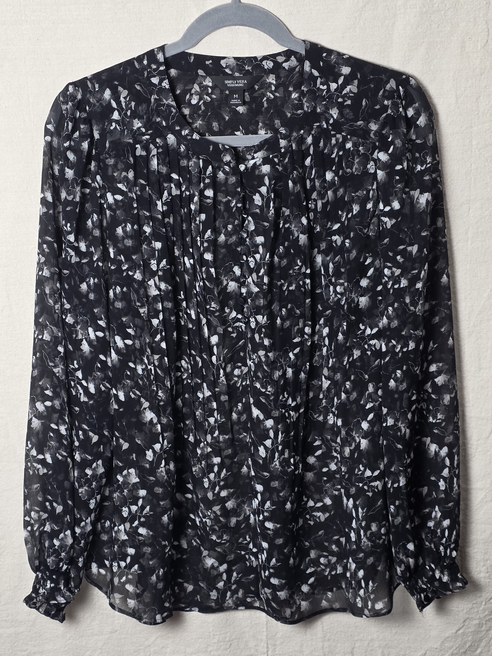 Simply Vera Vera Wang Black and White Sheer Floral Pleated Blouse
